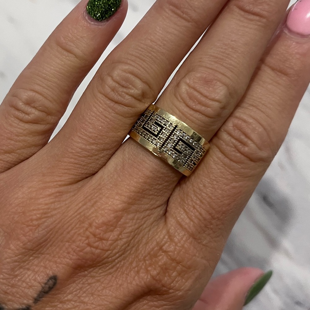 ❌sold❌Versace ring 10k gold with zirconium